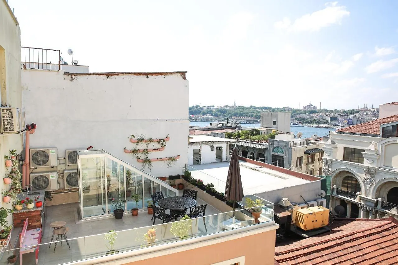 No 8 Galata Apartment Istanbul