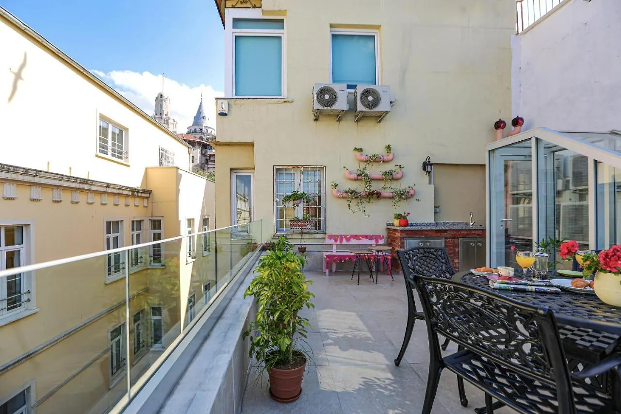 No 8 Galata Apartment Istanbul